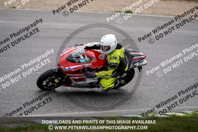 enduro digital images;event digital images;eventdigitalimages;lydden hill;lydden no limits trackday;lydden photographs;lydden trackday photographs;no limits trackdays;peter wileman photography;racing digital images;trackday digital images;trackday photos